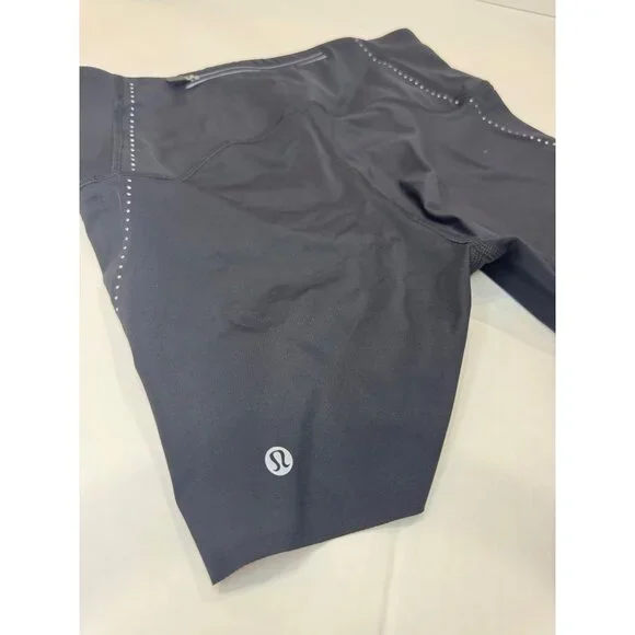 Lululemon Fast and Free Shorts - Picture 6 of 8